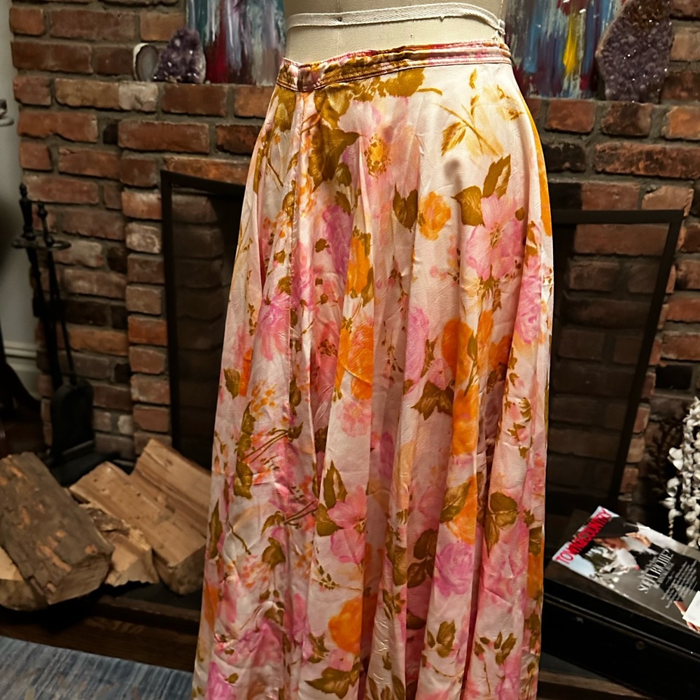Vintage skirt / 50’s or 60’s / great weight